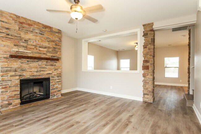 Foto del edificio - 15154 W Cortez Street