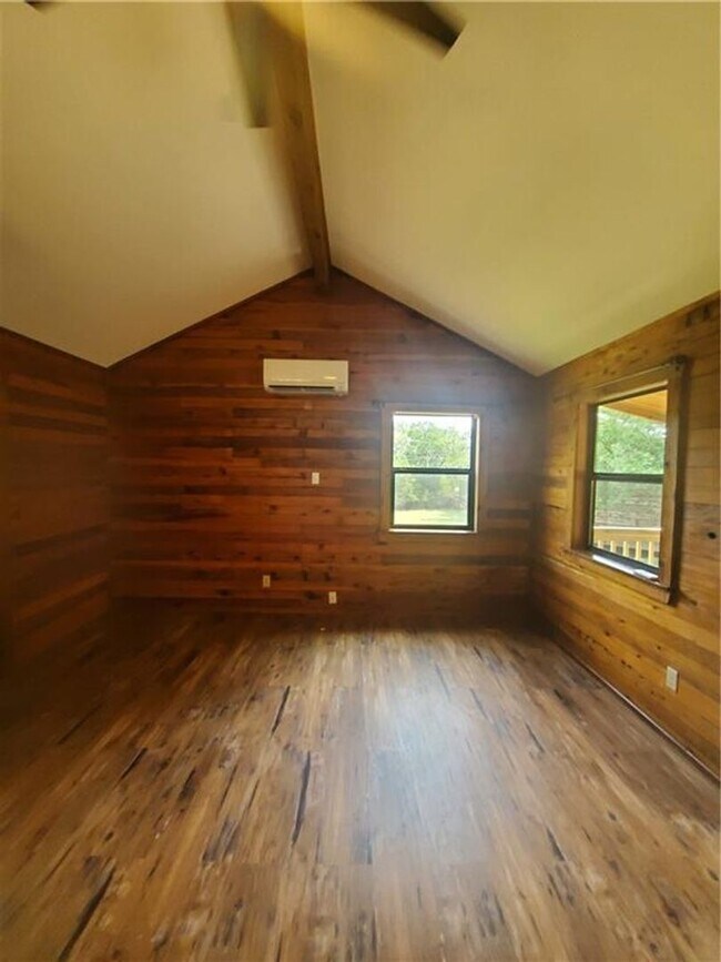 Building Photo - Cozy Cabin In Wimberley