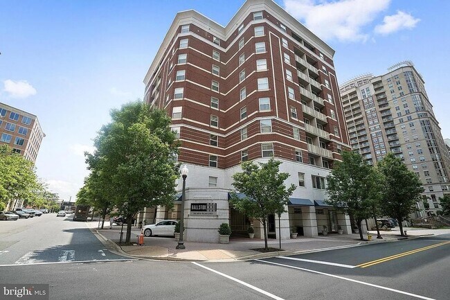 Foto del edificio - 880 N Pollard St