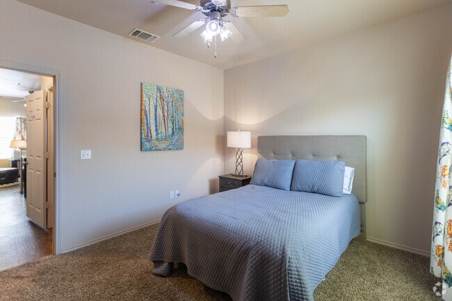 Building Photo - Georgia Villas