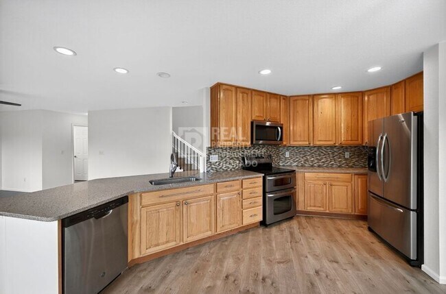 Building Photo - 10686 Kalispell St