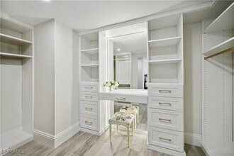 Building Photo - 4041 Gulf Shore Blvd N