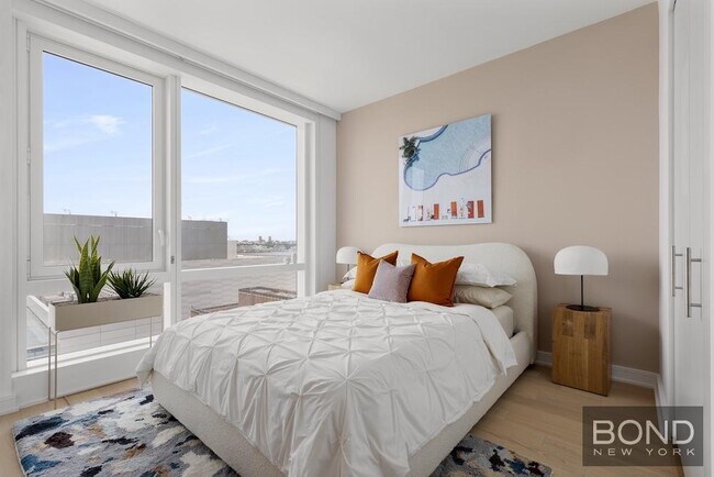 Foto del edificio - 555 W 38th St