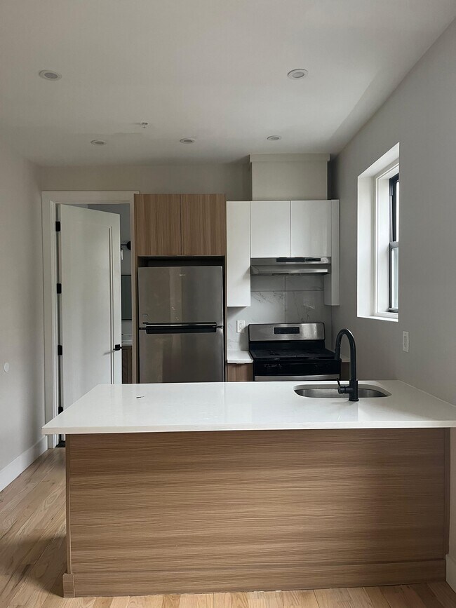 Foto del edificio - 162 Ocean Ave