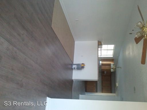Building Photo - 11135 Rudolph Dr