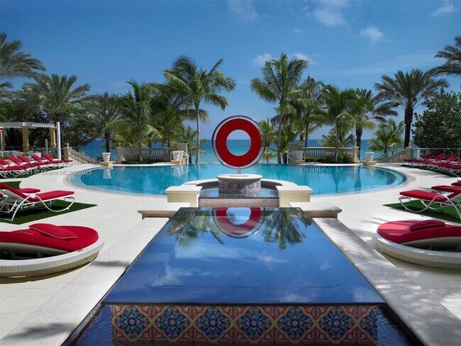 Foto del edificio - 17749 Collins Ave