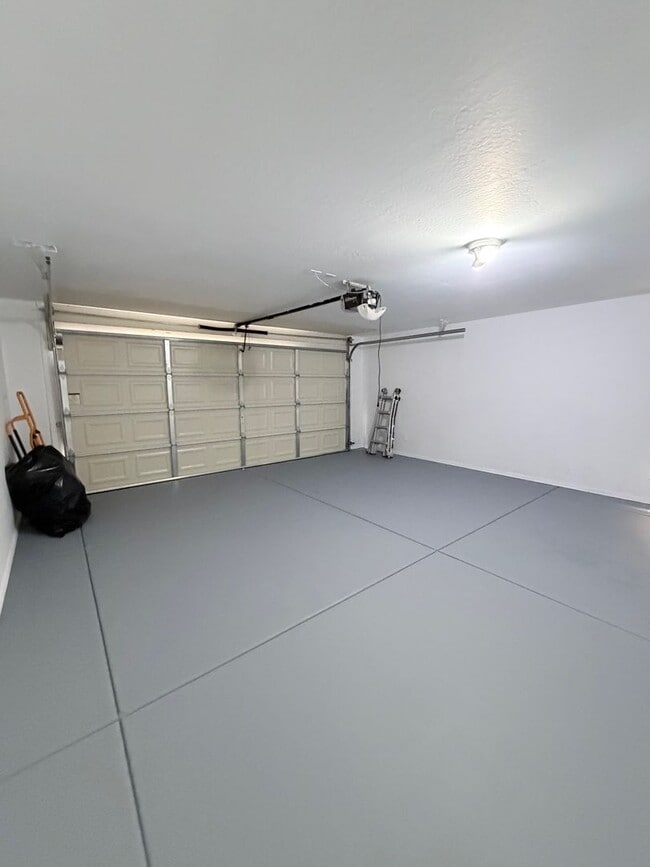 Foto del edificio - 6037 W Southgate Ave