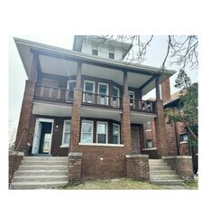 Building Photo - 87 Pilgrim St