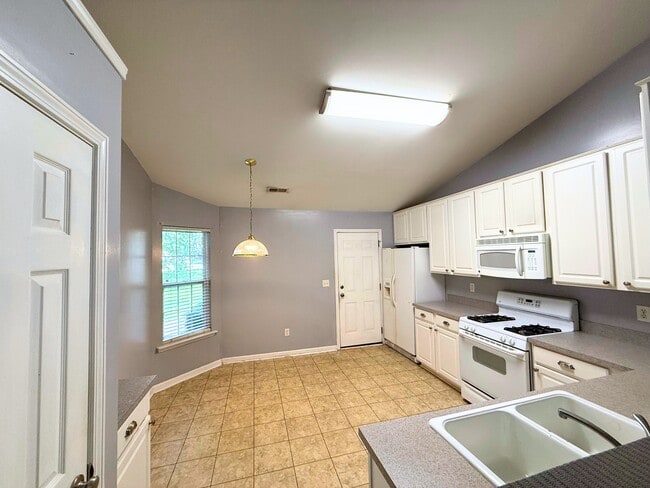 Building Photo - 209 Gibby Ln
