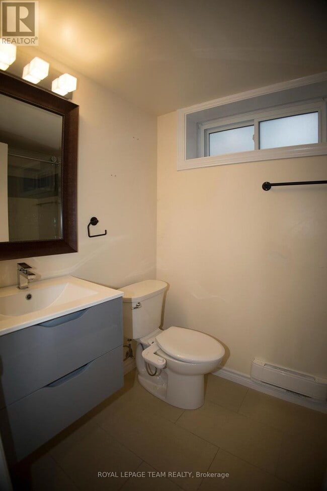 Building Photo - 2238 Miramichi St