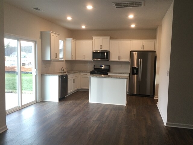 Building Photo - 115 Maritime Street