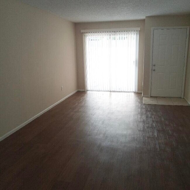 Foto del edificio - 5370 SE 30th Pl