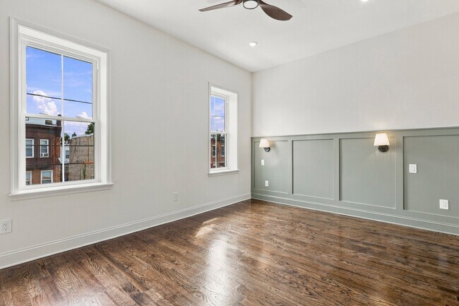 Building Photo - 2436 N 33rd St