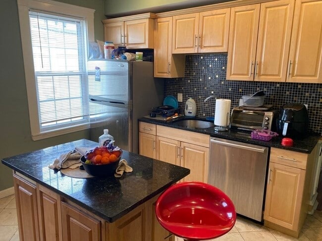 Foto del edificio - 19 Pleasant St