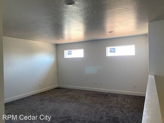 Foto del edificio - 3 br, 2.5 bath House - 882 S 25 E