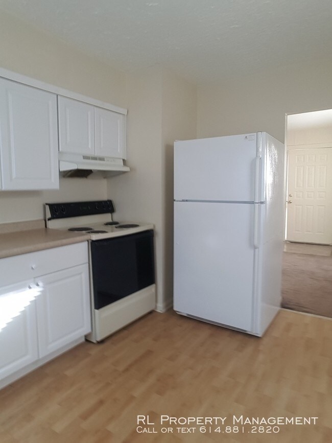 Building Photo - 2 Bedroom 1 Bath Ranch With Basement