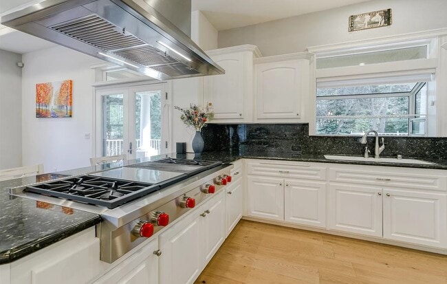 Foto del edificio - 13497 Tierra Heights Rd