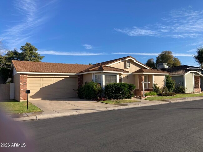 Foto del edificio - 314 E Campo Bello Dr