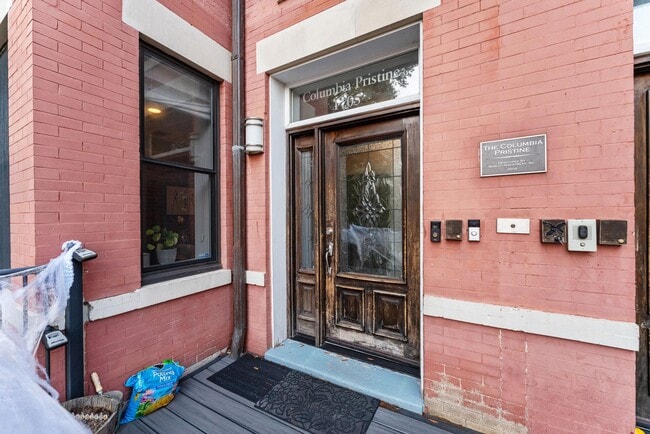 Building Photo - 1105 Park Rd NW