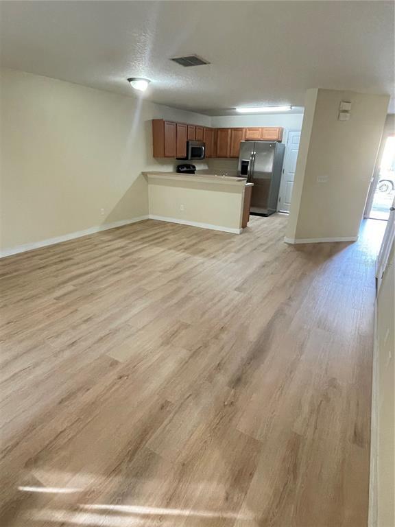 Building Photo - 717 Cresting Oak Cir