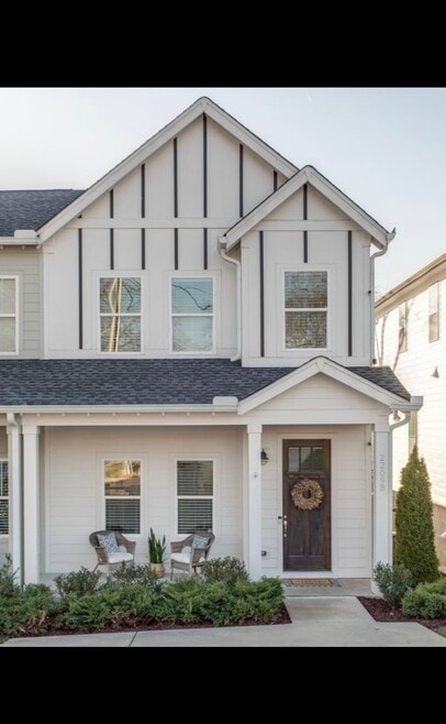 Building Photo - 2209 15th Ave N