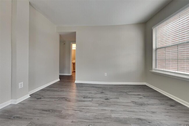 Building Photo - 21103 Allenham Ln