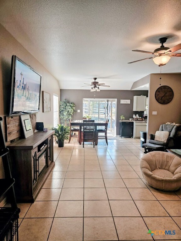 Foto del edificio - 100 Ridgewood Cir