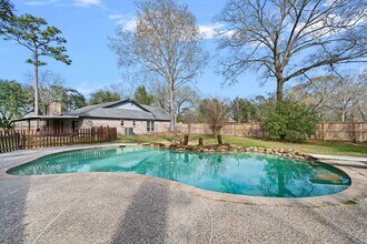 Building Photo - 23864 White Oak Ct