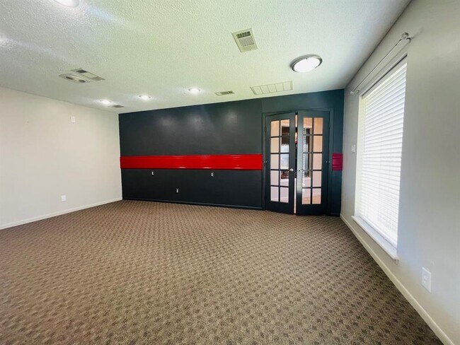 Foto del edificio - 7620 Louetta Rd