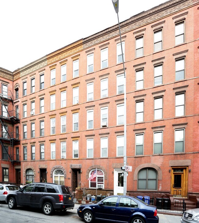 Foto del edificio - 528 Henry St