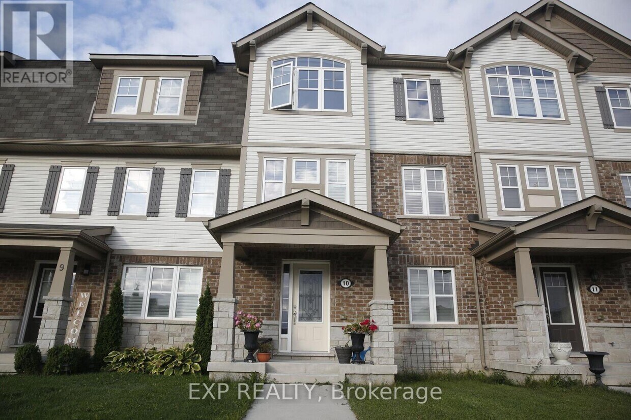 Photo principale - 230-230 Avonsyde Blvd