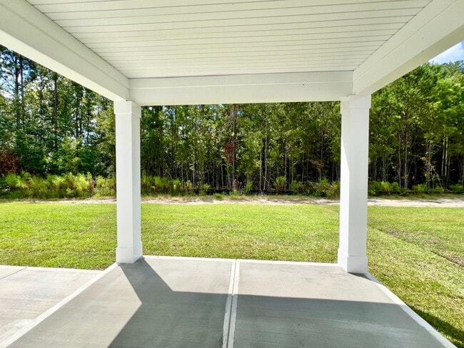 Building Photo - NEW CONSTRUCTION MOVE-IN READY (PET FRIENDLY)