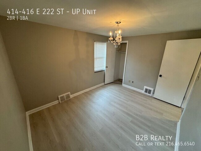 Foto del edificio - 414-416 E 222 ST-UP Unit