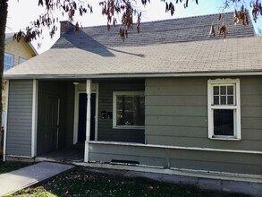 Building Photo - 623 S Jefferson St