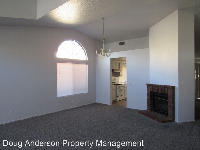 Foto del edificio - 38740 Juniper Tree Rd