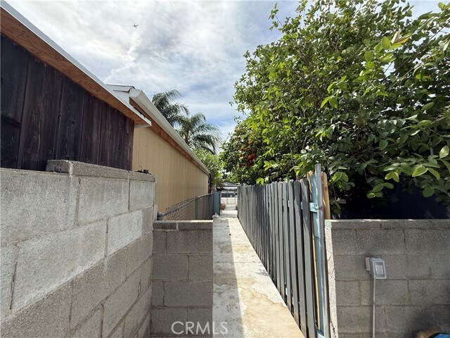 Foto del edificio - 20953 Saticoy St