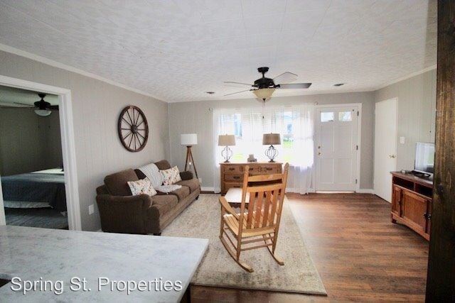 Building Photo - 4 br, 1.5 bath House - 75 Vincent Ave