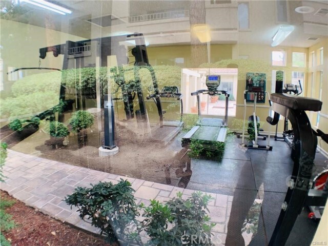Foto del edificio - 1027 Vista Del Cerro Dr