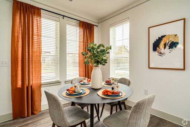 2BR, 2BA - 1,228SF - Greenwood at Katy