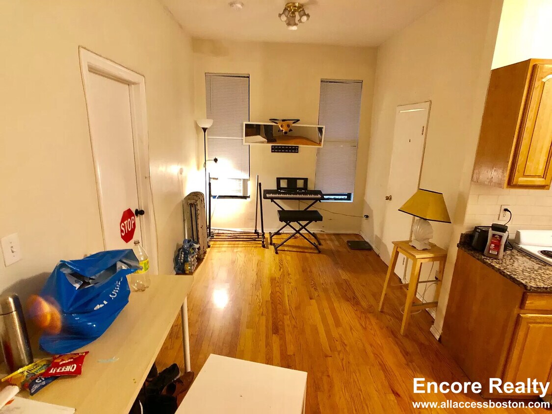 Building Photo - 313 Huntington Ave