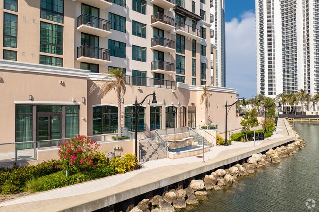 Foto del edificio - Marina del Sol