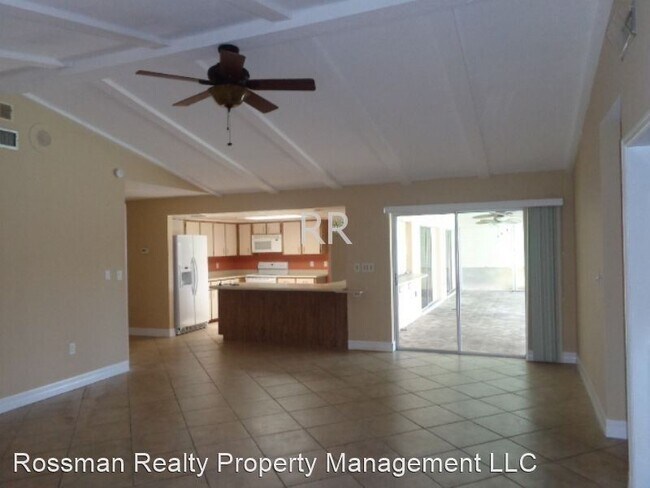 Foto del edificio - 3 br, 2 bath House - 3930 SE 19th Place