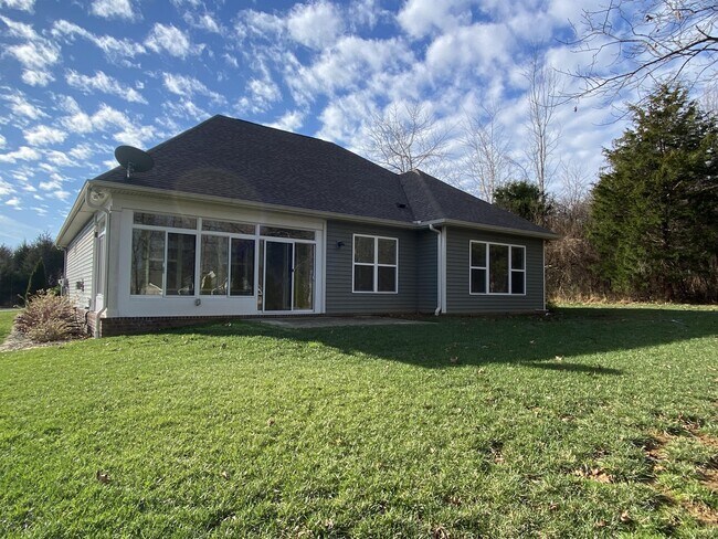 Building Photo - 122 Pocola Way