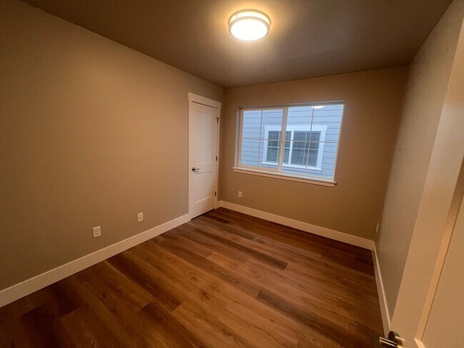 Foto del edificio - New Construction Townhome in NW Bend