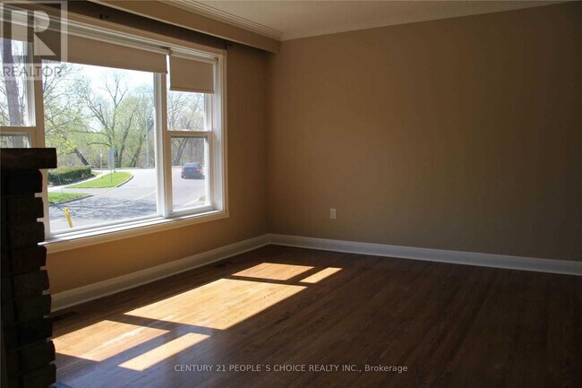 Building Photo - 39 Meadowland Dr