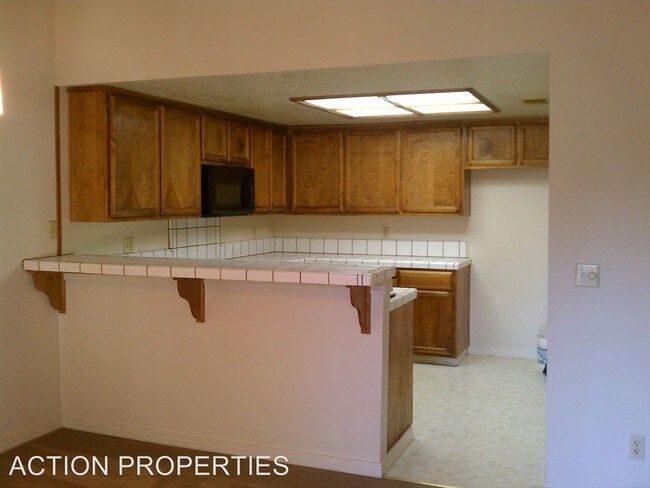 Foto del edificio - 128 Valley Oak Dr