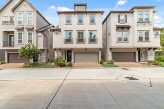 Building Photo - 4011 Centre Valley Ln