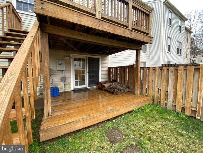 Foto del edificio - 11958 Glen Alden Rd