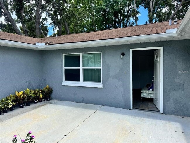 Foto del edificio - 11063 Auburndale St