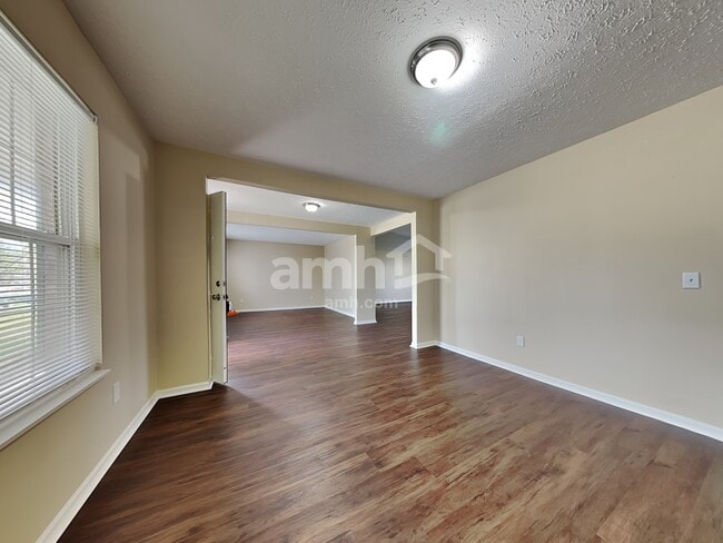 Building Photo - 10468 Guardhill Ln